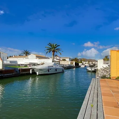 Villa Ampuriahome Hosting 15, Pool & Mooring