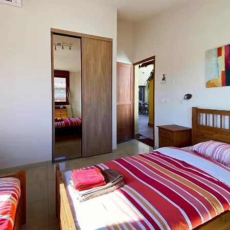Ampuriahome Hosting 15, Pool & Mooring *