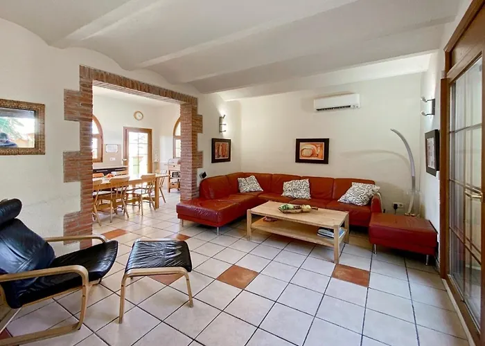 فيلة Ampuriahome Hosting 15, Pool & Mooring إمبوريابرافا