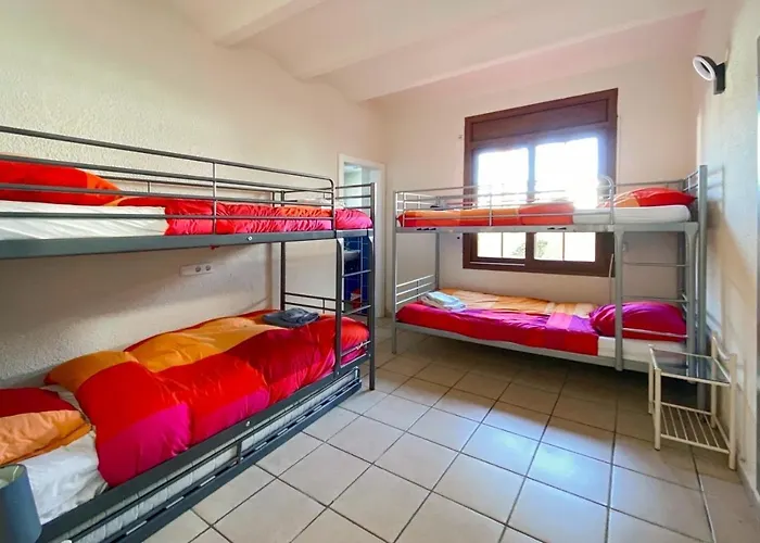 Ampuriahome Hosting 15, Pool & Mooring *
