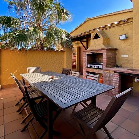 Βίλα Ampuriahome Hosting 15, Pool & Mooring