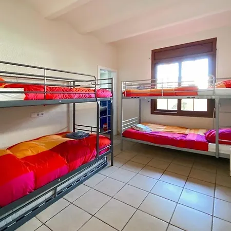 Ampuriahome Hosting 15, Pool & Mooring *